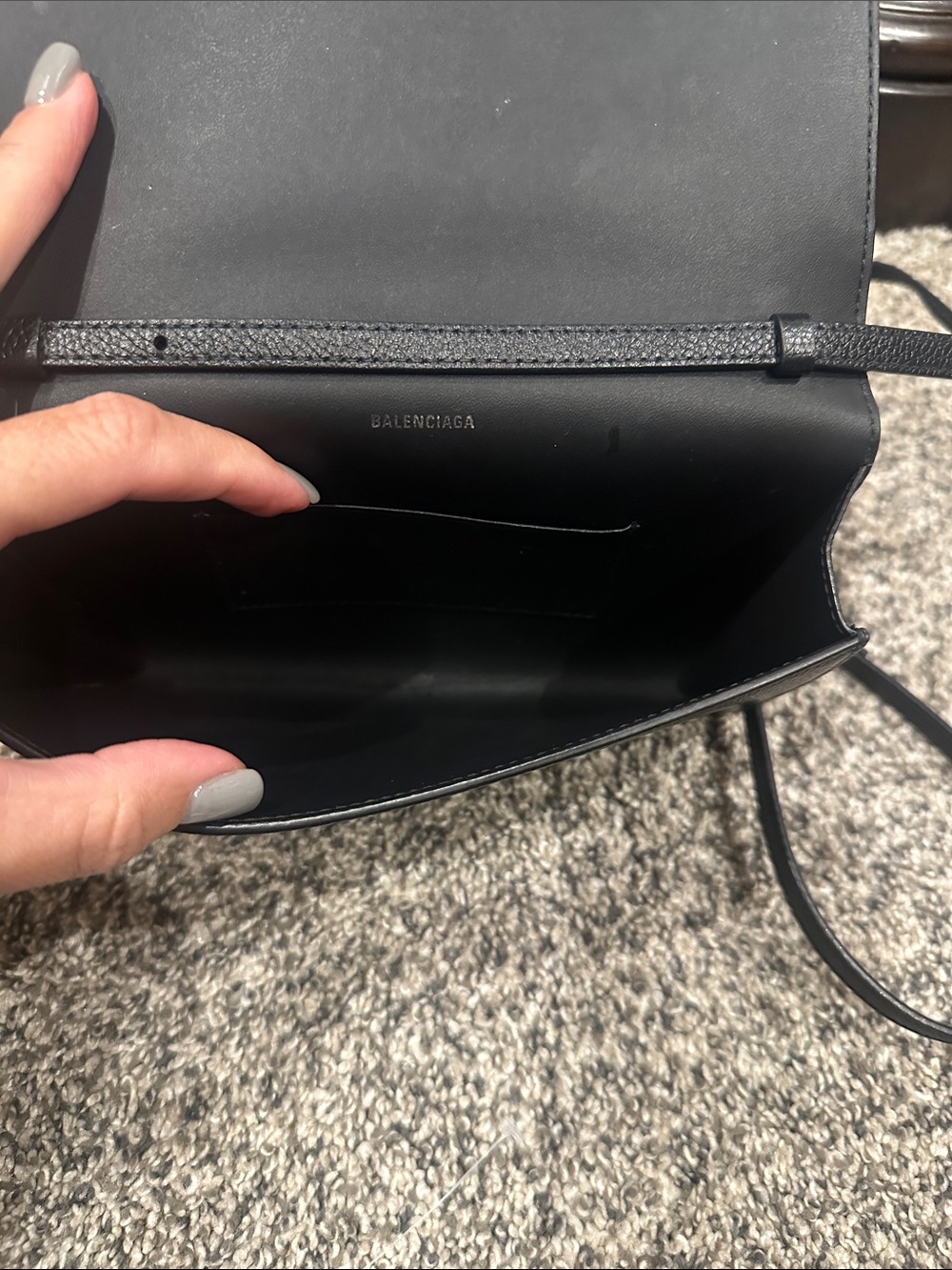 Balenciaga Black Pebbled Leather Crossbody - Picture 5 of 13
